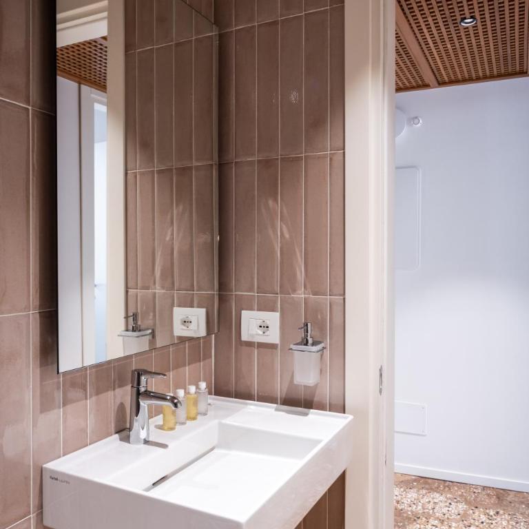 Palazzo Miracoli Apartments - Superior Apartment - 3