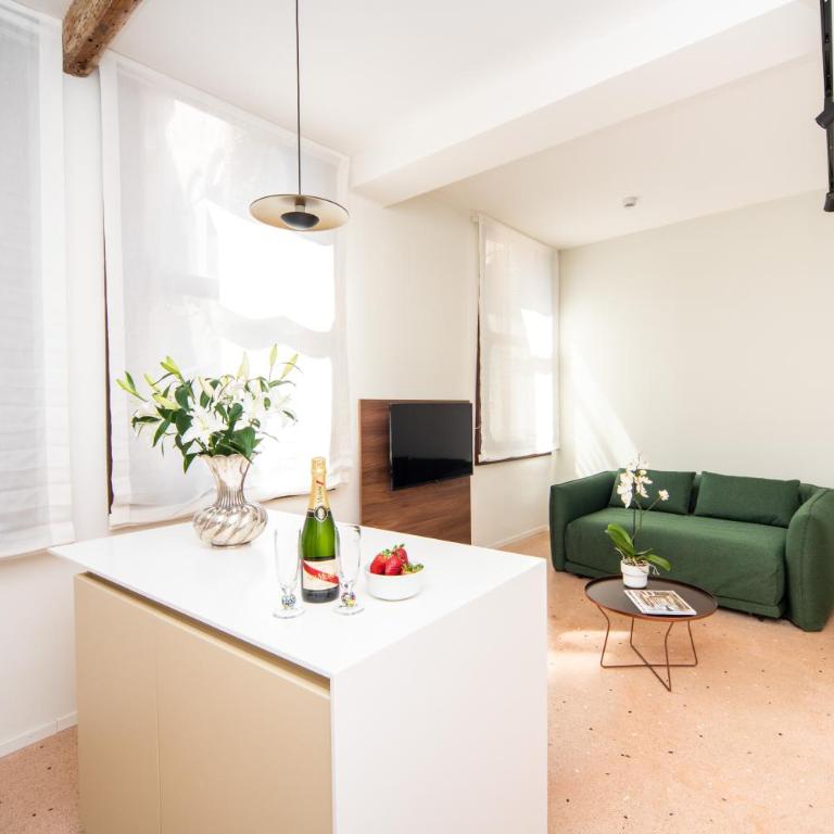 Palazzo Miracoli Apartments - Superior Apartment - 19