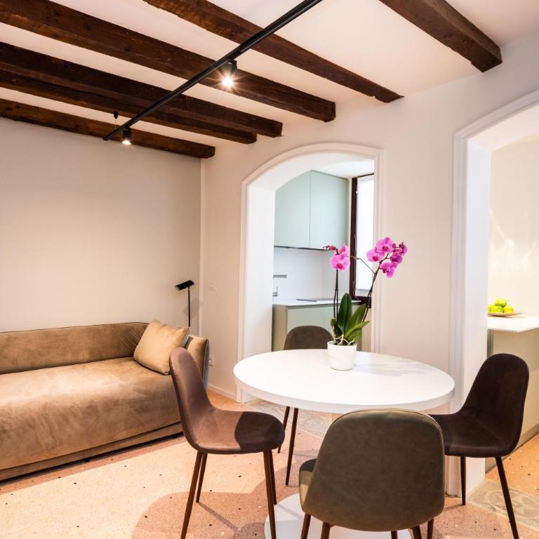 Palazzo Miracoli Apartments - Superior Apartment - 10