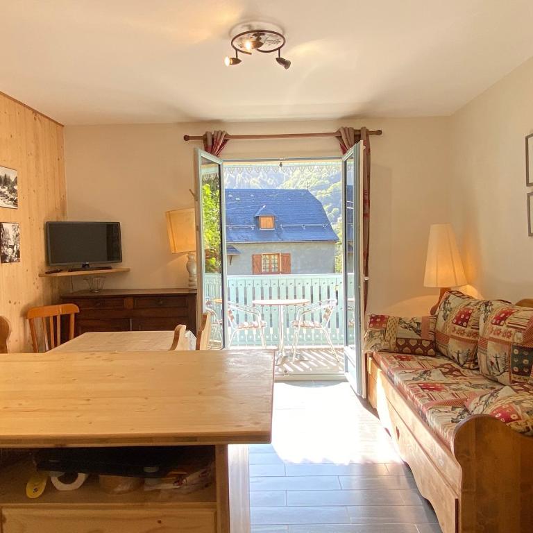 Joli chalet 60m2 proche du centre. parking. balcon - Appartement 2 Chambres - 3