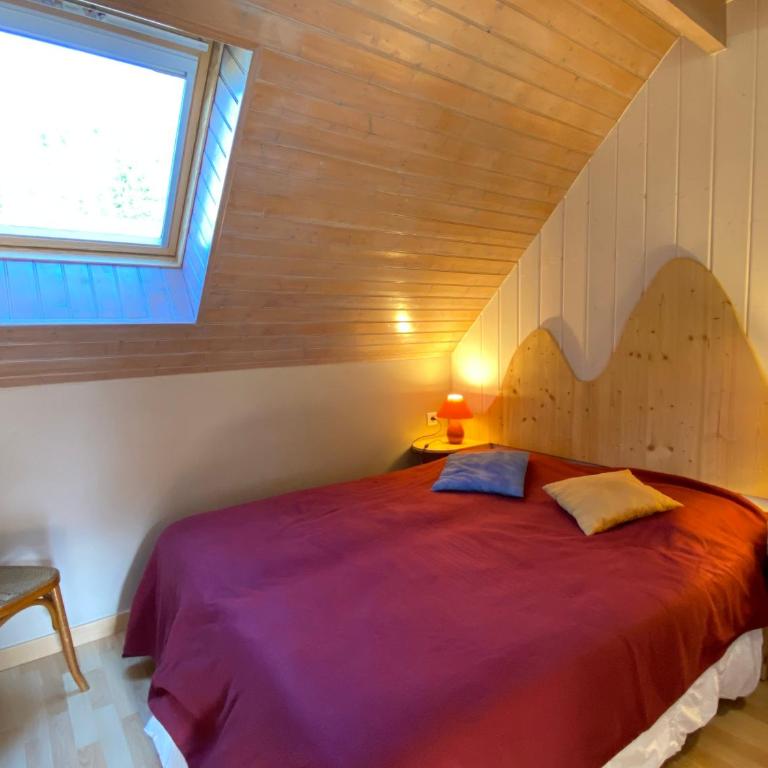 Joli chalet 60m2 proche du centre. parking. balcon - Appartement 2 Chambres - 13