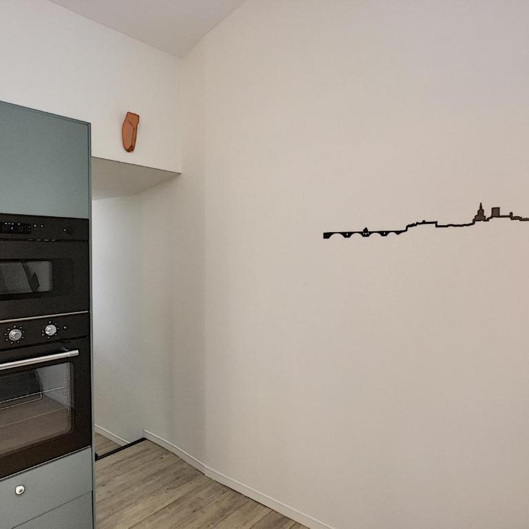 Maison Luxe 4 chambres - Patio - Climatisation - 10 minutes à pied du Pont d'Avignon - Villa - 50