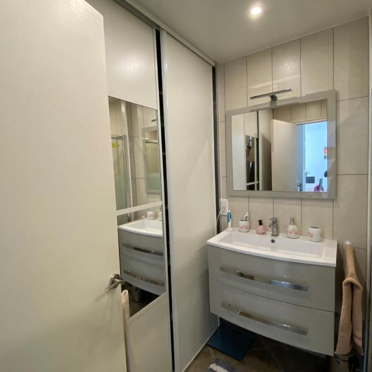 2 rooms facing south 300m from the Croisette LIVE IN LE BOSQUET - Appartement - 8