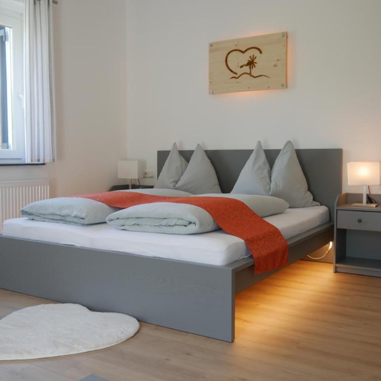 CLAUS RESCH APPARTEMENTS - E-Bike, Wandern, Minigolf, Familie, Urlaub an der Weinstraße - Grande Chambre Double - 7
