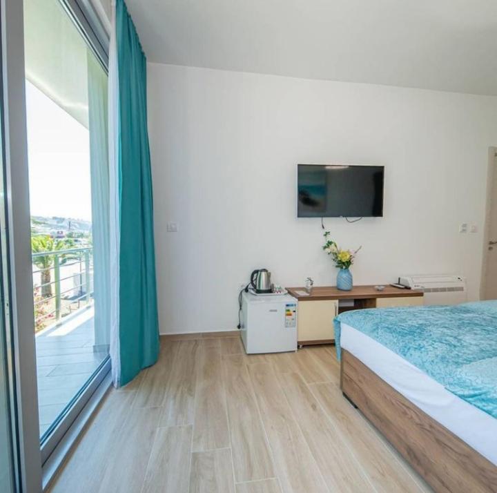 Passerella Apartments - Studio Apartment with Harbour View - 12