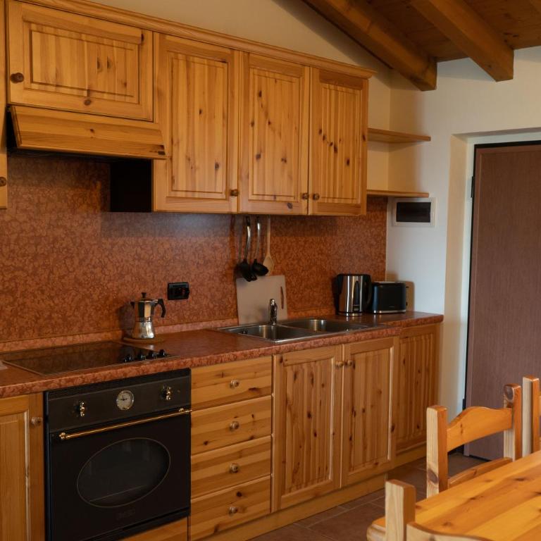 La FIOCCHINA - Magic Place - apartments & studios in Garda Lake - countryside farmhouse, inside the middle of the lake between sky & water - Appartamento con Vista Lago - 13