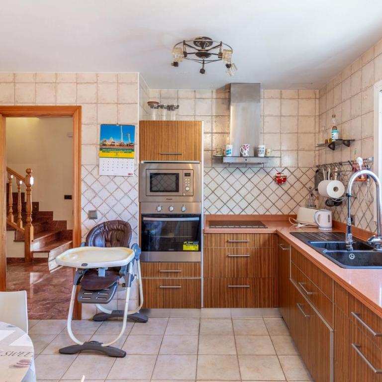 Villa Malen'S - Three-Bedroom House - 17