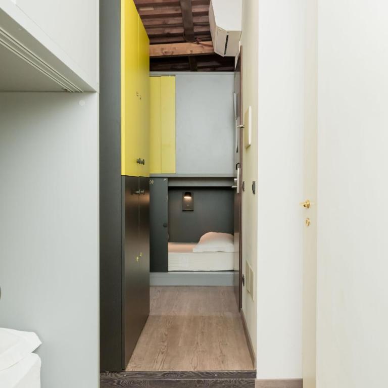 Free Hostels Roma - Posto Letto in Dormitorio Misto con 10 Letti - 7