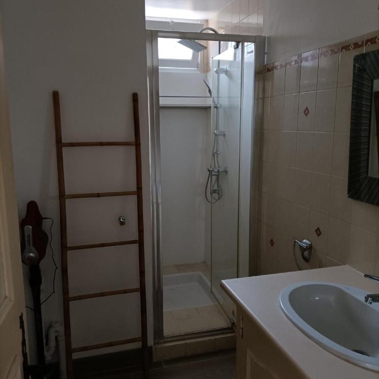 Gîte T3 Sarlat d'oie - Two-Bedroom House - 4