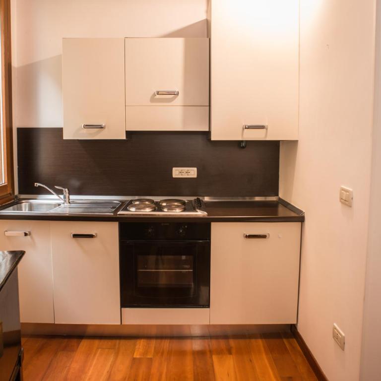 Le Vele di Venezia - Appartamento con 2 Camere da Letto e Vista Canale - Randa - 10