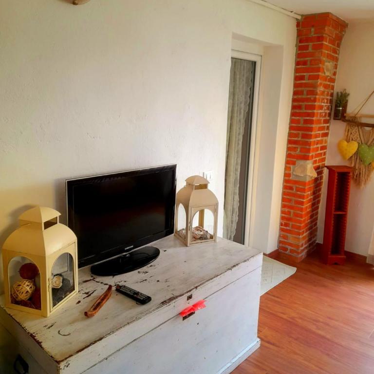Les Amis - Two-Bedroom Apartment - 32