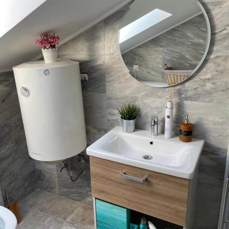 Apartment Atina - One-Bedroom Apartment - 14