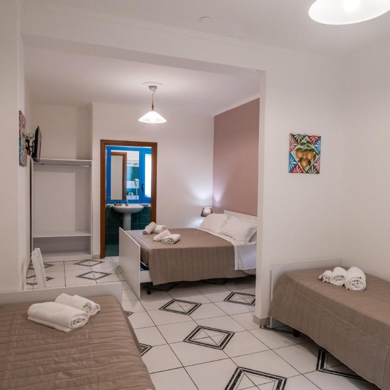 Ada Hotel - Camera Quadrupla - 4