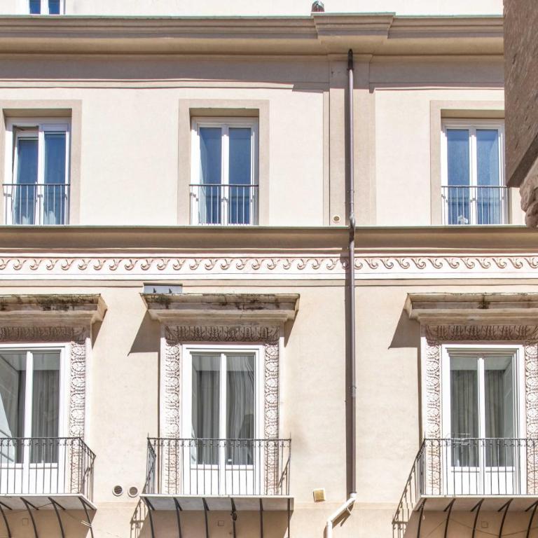 Moncada Suites & Apartments - Camera Matrimoniale Deluxe con Balcone - 9