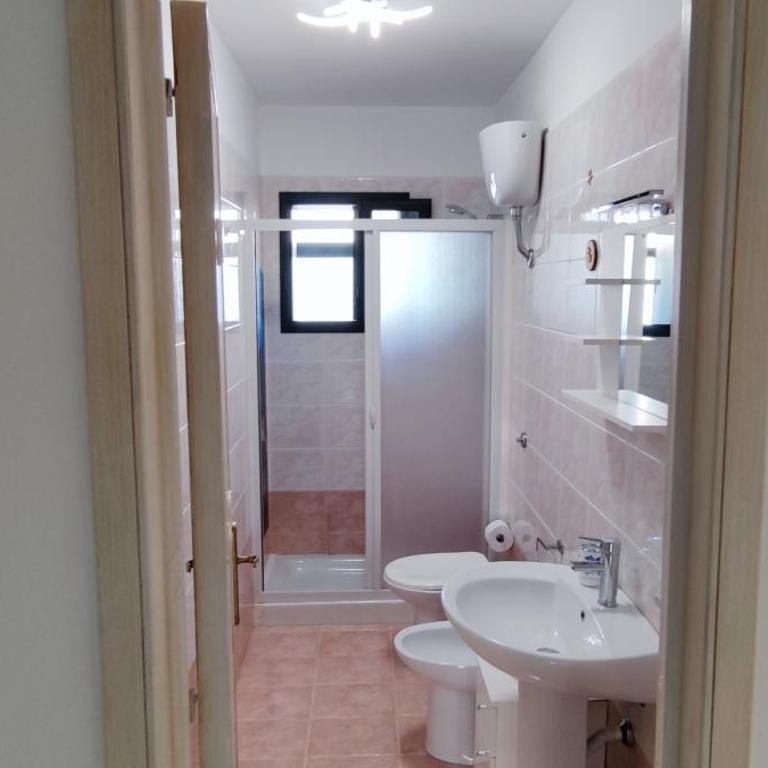 Emily House - Two-Bedroom Apartment - 16