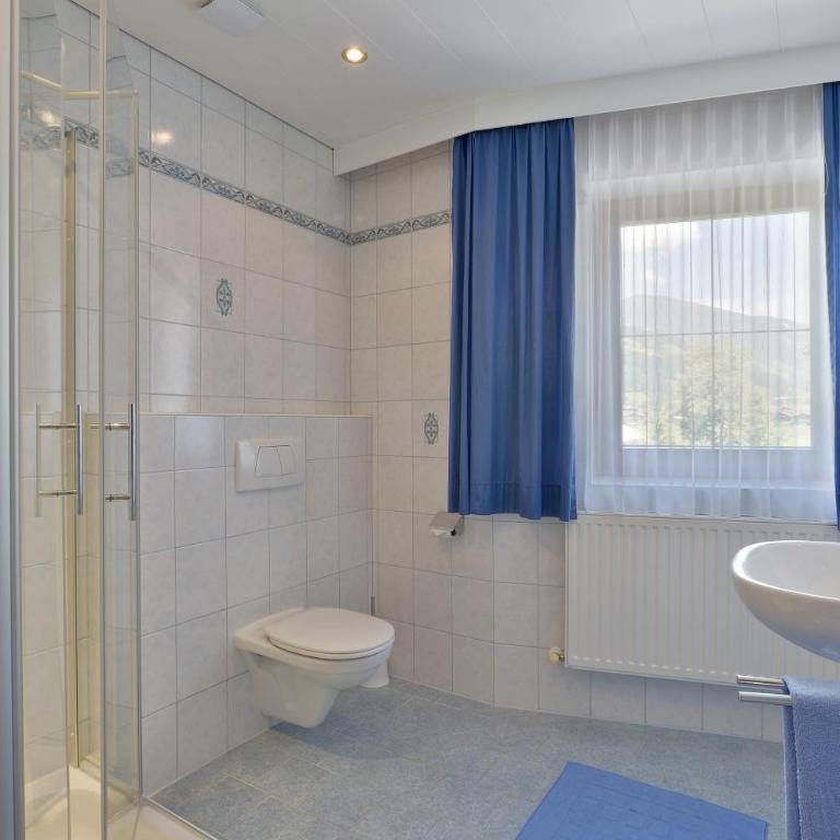 Landhaus Stefanie - Apartment mit 3 Schlafzimmern und Balkon - 3