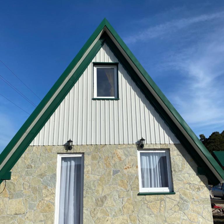 Cottage Angel - Two-Bedroom House - 31