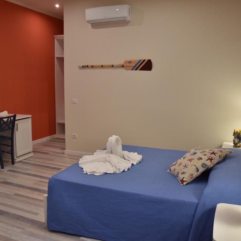 B&B Marina Blu - Camera Tripla con Bagno Privato - 3