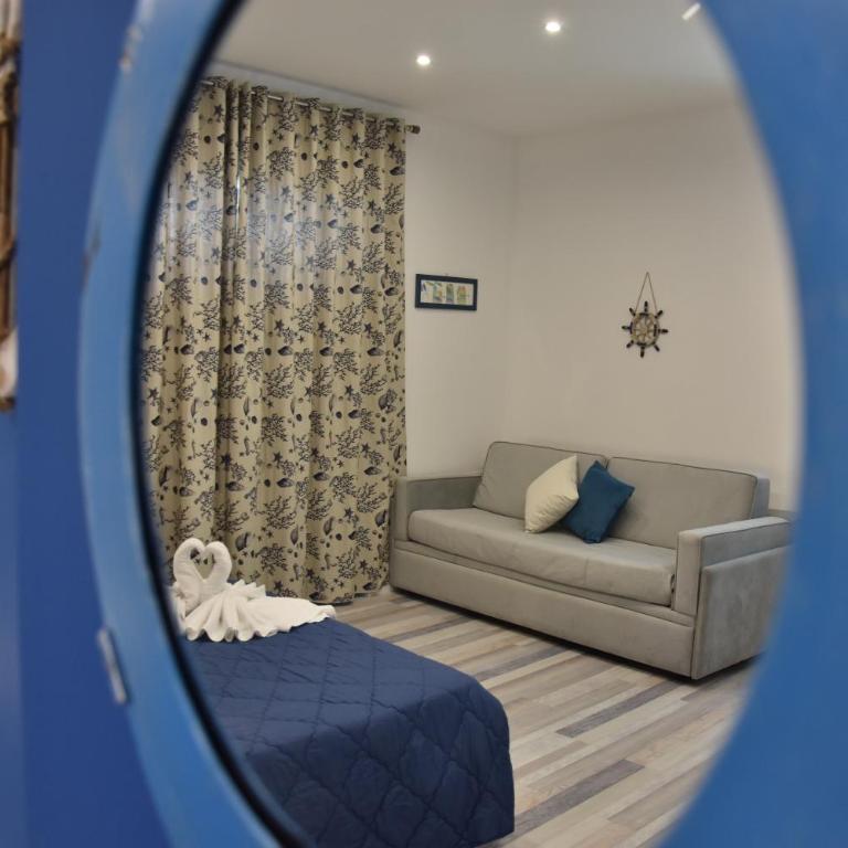 B&B Marina Blu - Camera Tripla con Bagno Privato - 2