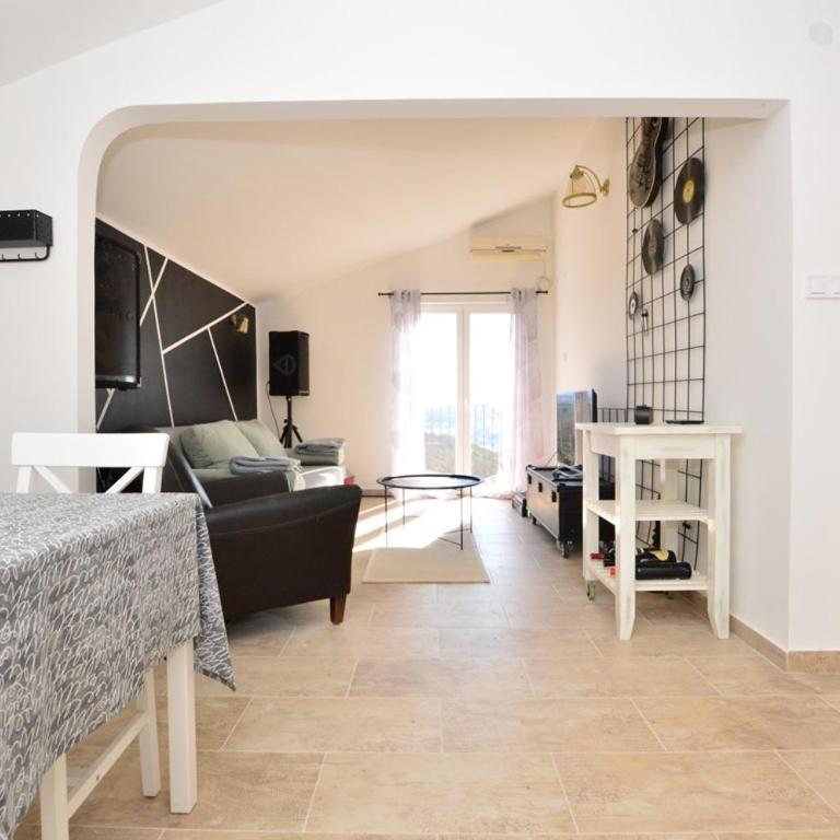 Olive apartments - One-Bedroom Apartment - 12