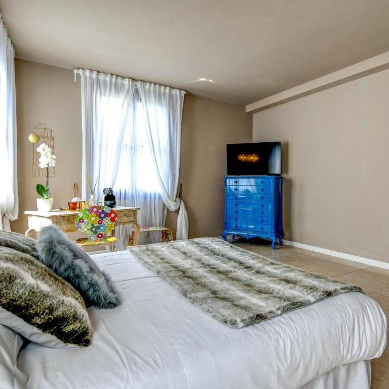 Prestige Suite Sirmione - Camera King Deluxe - 4