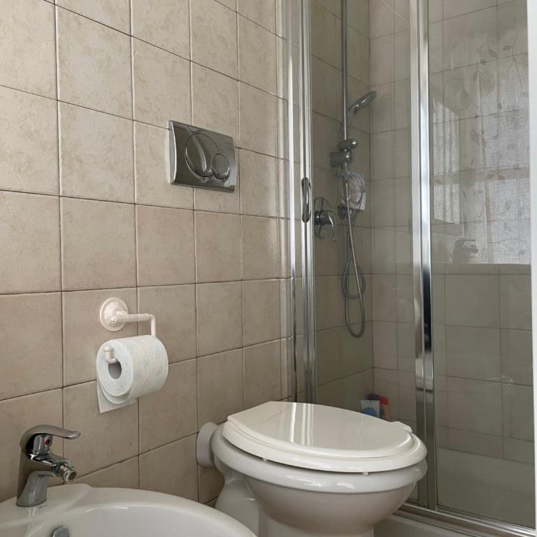 A due passi dalla metro - Appartamento con 2 Camere da Letto - 13
