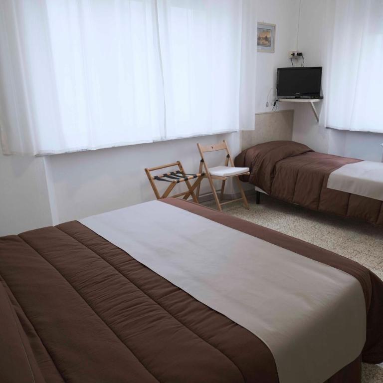 Hotel La Torre - Camera Tripla Standard - 2