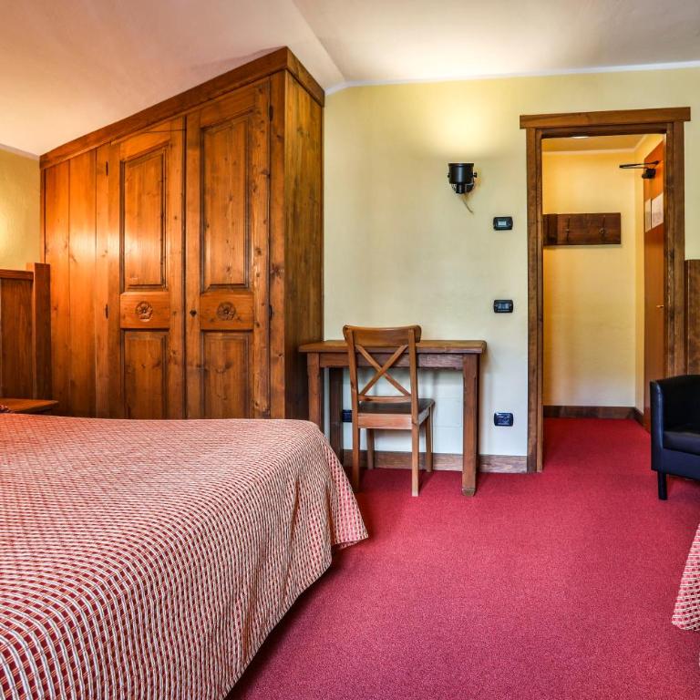 Hotel Crampon - Camera Tripla con Balcone - 4