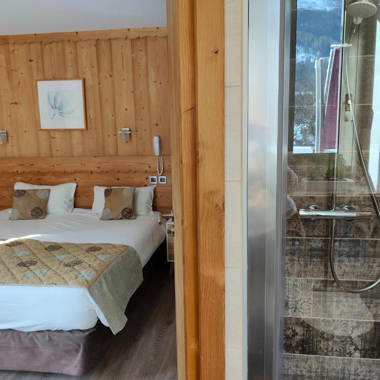Aiguille du Midi - Hôtel & Restaurant - Alpines Double or Twin Room - 1