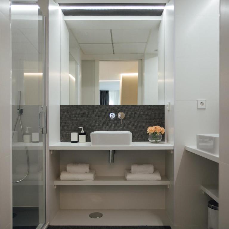 BN SUITES Rambla - Superior Studio - 13