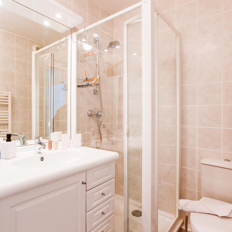PALAIS LIBERTE V AP4267 By Riviera Holiday Homes - Appartement avec Terrasse - 16