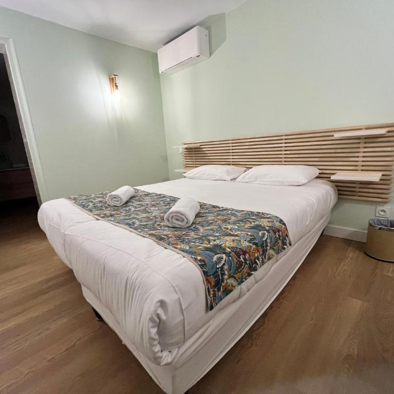 Hôtel Astria - Chambre Quadruple Confort - 3