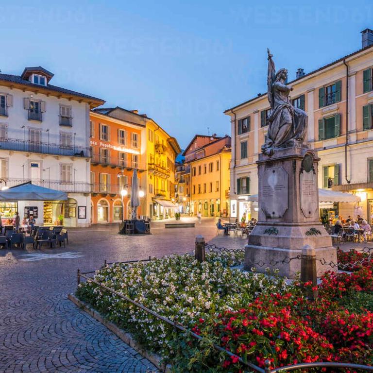 Attico VistaLago - Centro città Verbania - Appartamento con 1 Camera da Letto - 20