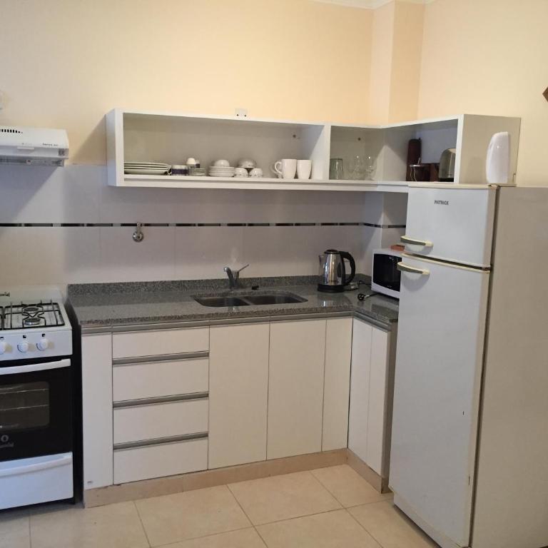 El Oasis - Three-Bedroom Apartment - 4