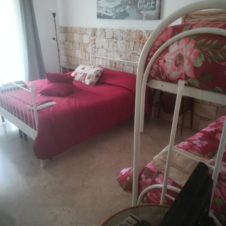 GIANNA HOUSE - Camera Matrimoniale con Bagno in Comune - 3