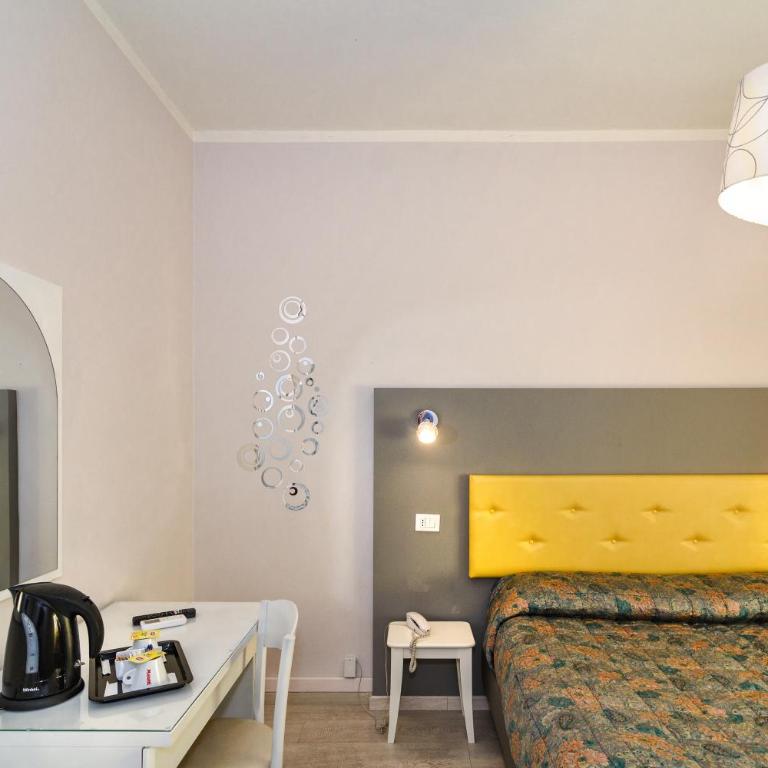 City Hotel - Camera Matrimoniale Standard - 5