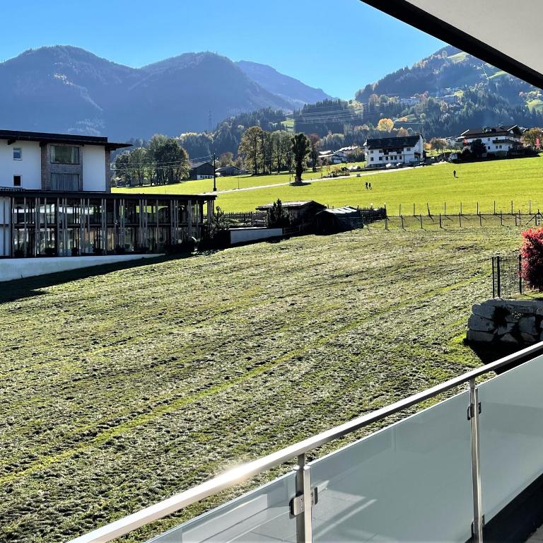 H21 - Modernes Ferienhaus 145qm, 4SZ, Wellnessbereich mit Sauna und Dachterrasse mit Panoramablick, Kühlen und Heizen mit Geothermie - Casa Vacanze - 28