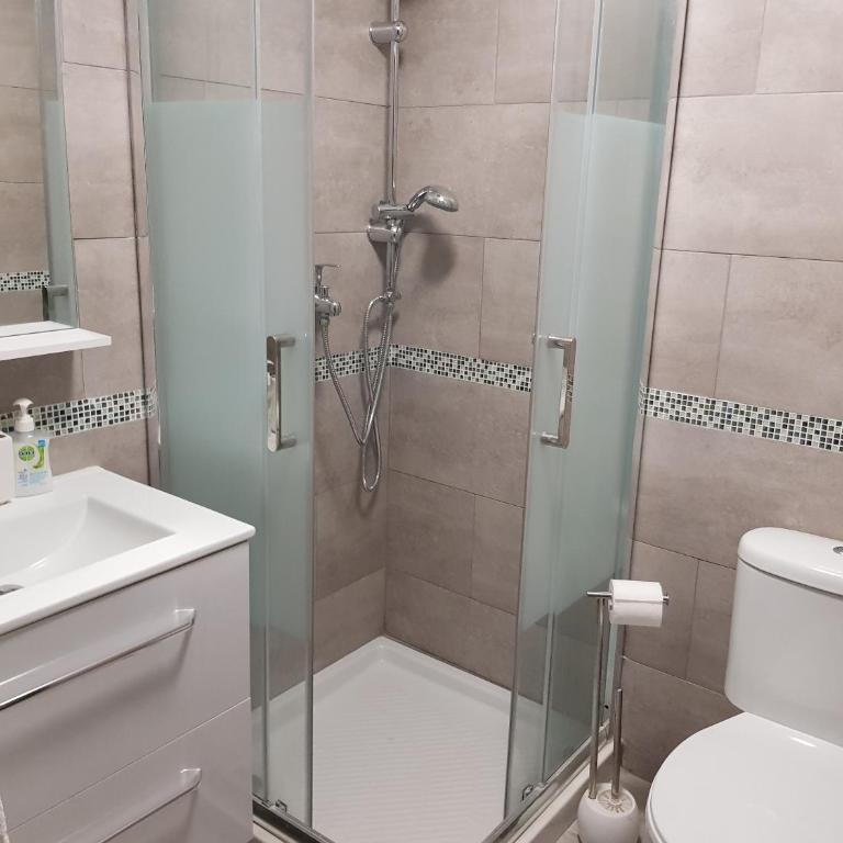 Large 2 bed Apt Puerto Banus Marina Private Parking - Apartamento de 2 dormitorios - 14