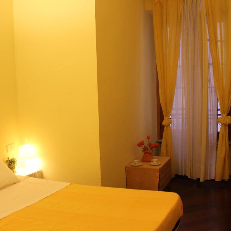 B&B A Casa Di Nancy - Camera Matrimoniale/Doppia con Letti Singoli con Bagno Privato Esterno - 2