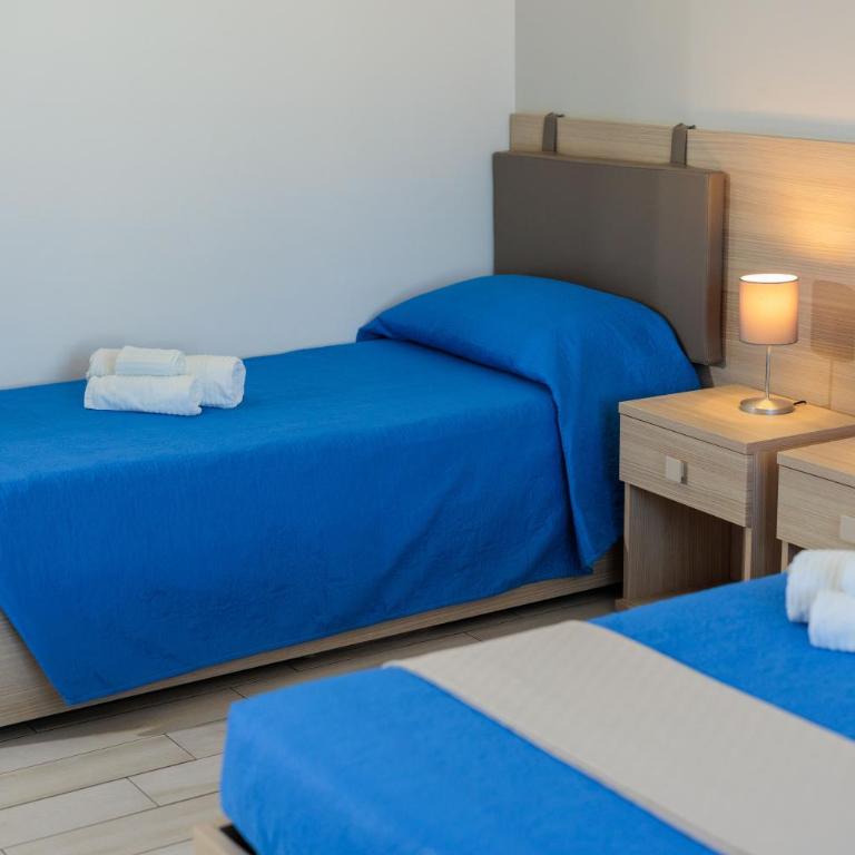 Fuori Rotta Rooms - Camera Tripla con Bagno Privato - 40
