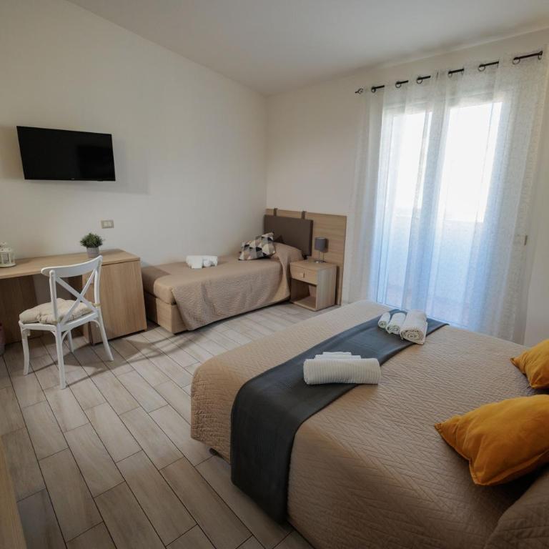 Fuori Rotta Rooms - Camera Tripla con Bagno Privato - 26
