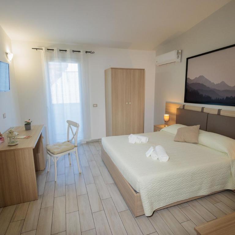 Fuori Rotta Rooms - Camera Matrimoniale con Bagno Privato - 24
