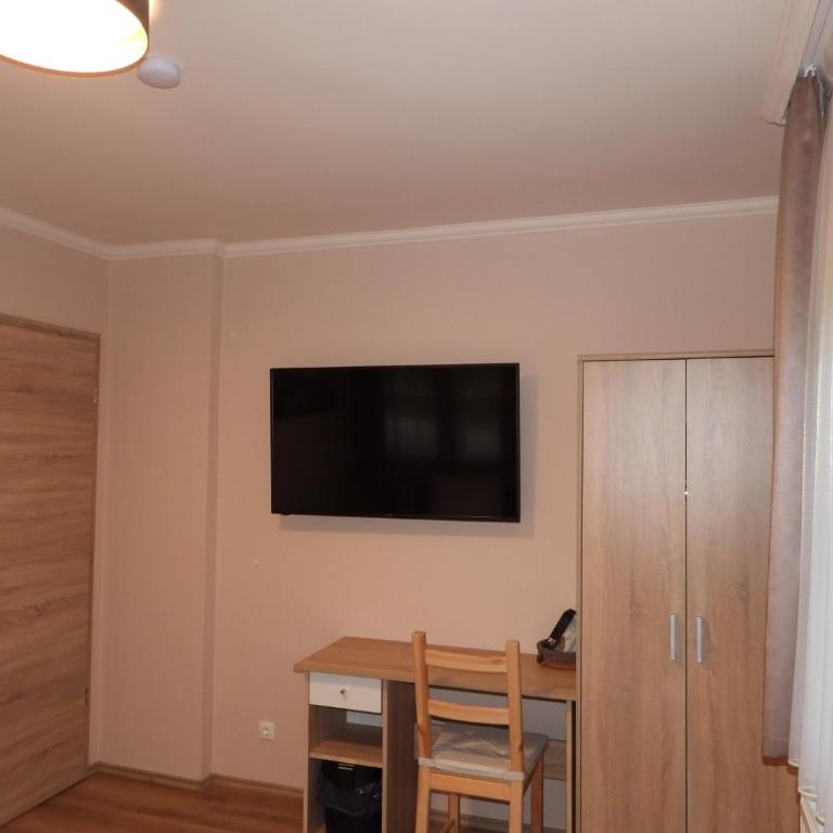 Nockalm Cottage - Apartment mit 1 Schlafzimmer, Balkon und Bergblick - 13
