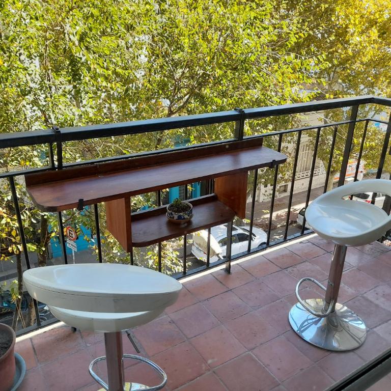 Luminoso y cálido DOS ambientes en excelente ubicación PLAZA MITRE - Apartamento de 1 dormitorio - 18