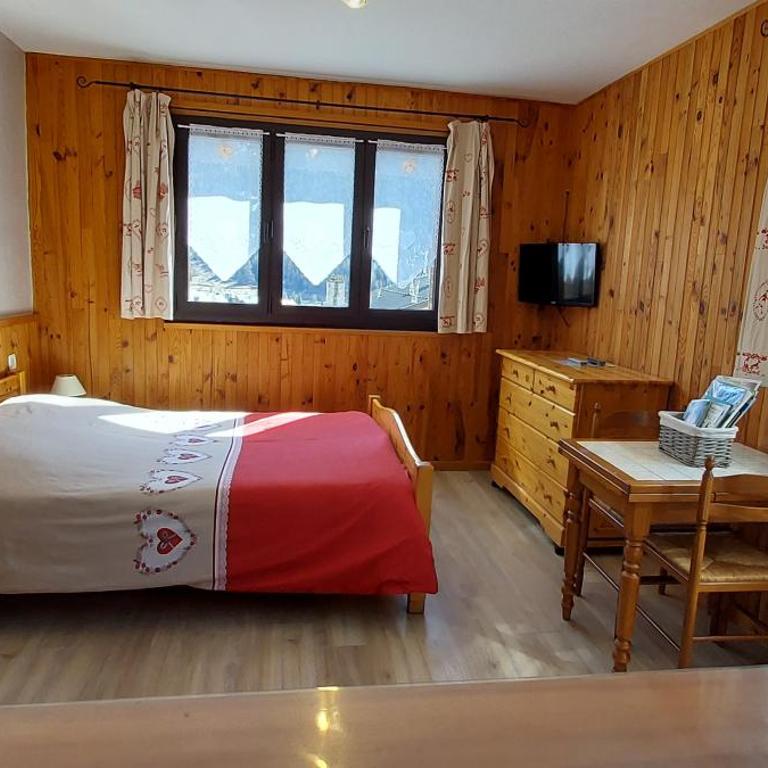 Chalet les Ombrettes - Studio - Vue sur Montagne - 7