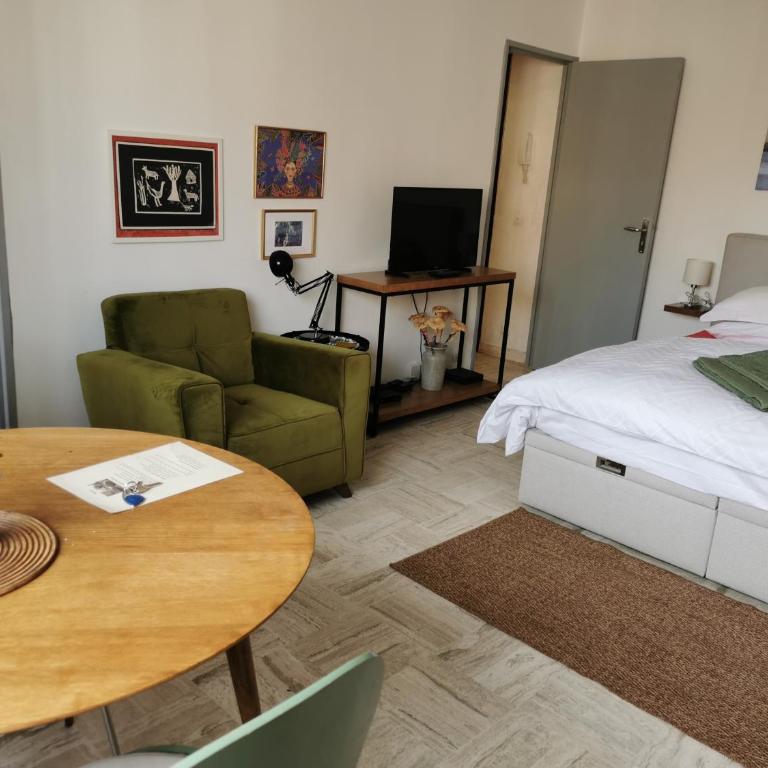 Studio calme et très lumineux, au pied de notre Dame de la Garde - Appartement 1 Chambre - 4