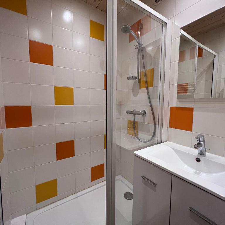 Elan 7 - Appartement 2 chambres - Two-Bedroom Apartment - 8