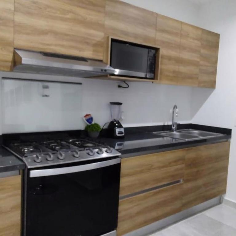 Gorgeous Apartment HOEStel Long Island! - Apartamento de 2 dormitorios - 16