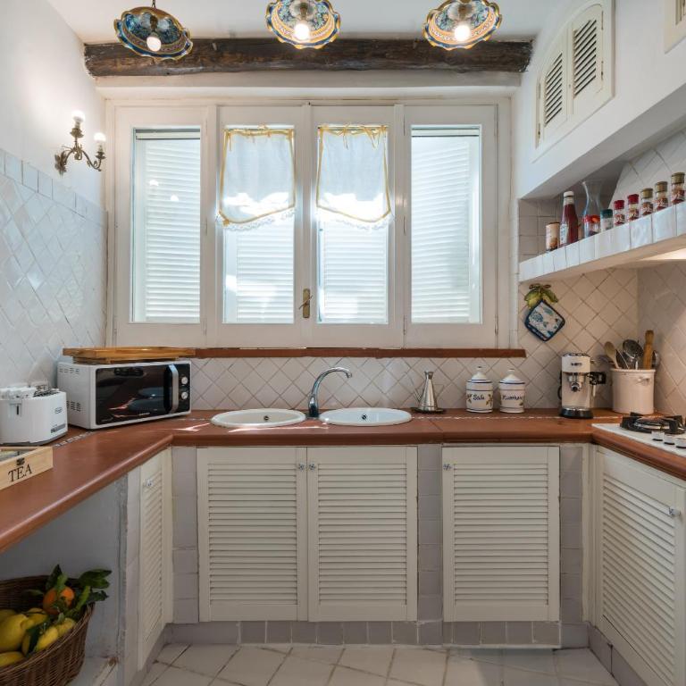 CasaMia Positano - sea view and private outdoor hot tub - Appartamento - 10