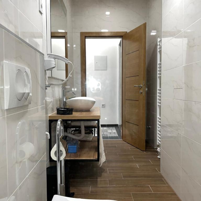 Penthouse City Center - Two-Bedroom Apartment - 18